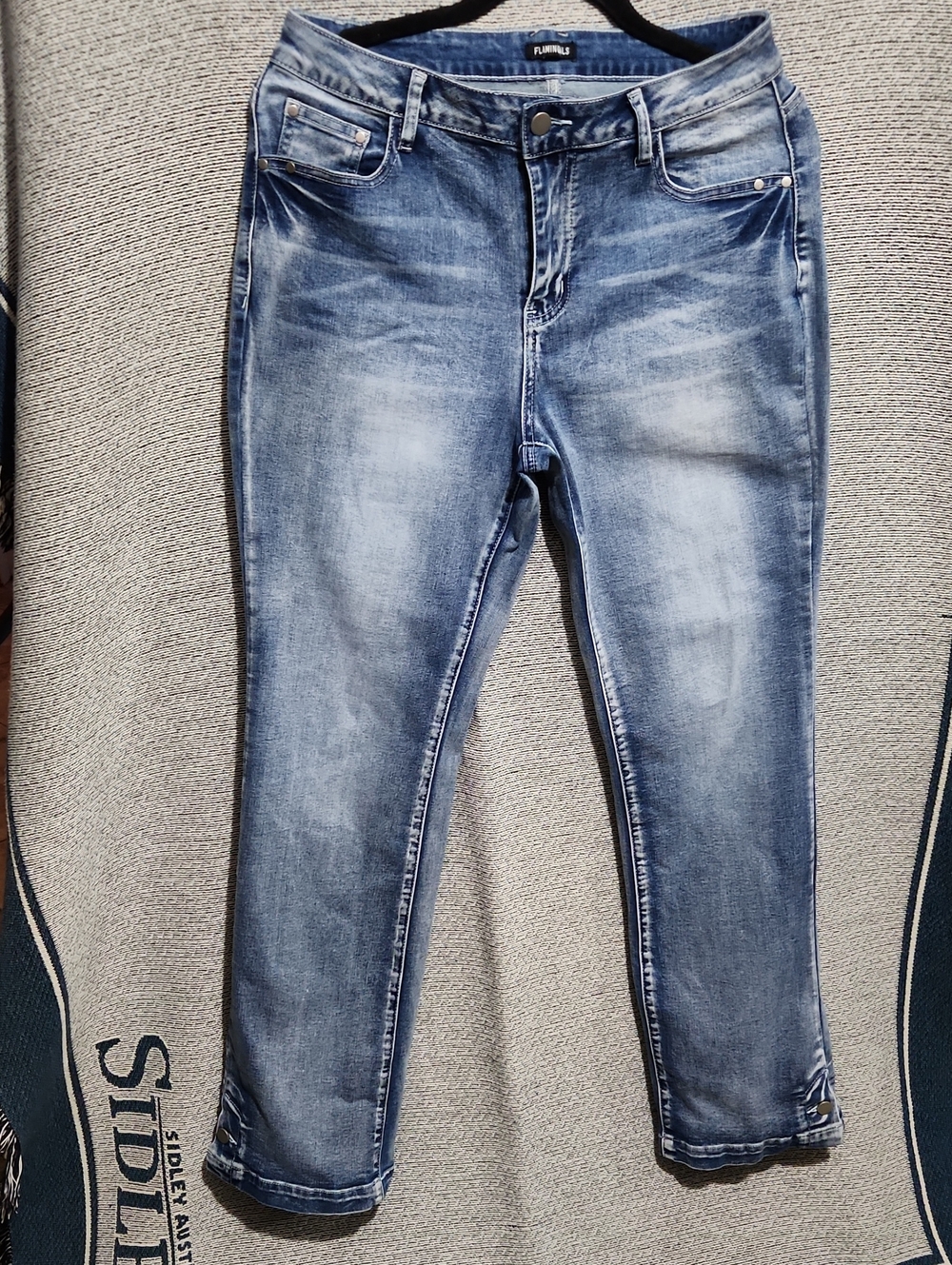 Flamingals Women’s Light Blue Washed Straight Leg Jeans with Button at Ankle